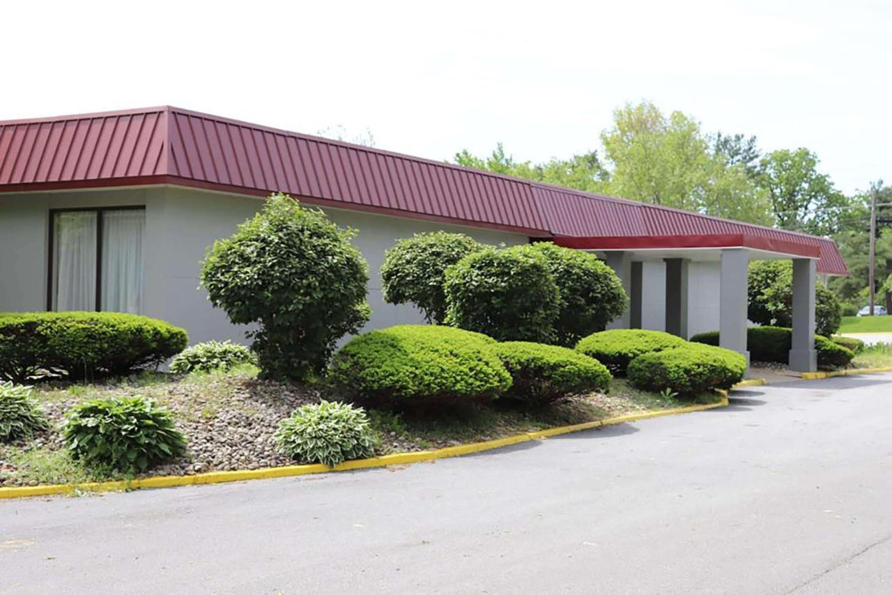 Days Inn By Wyndham Pottstown Exterior photo