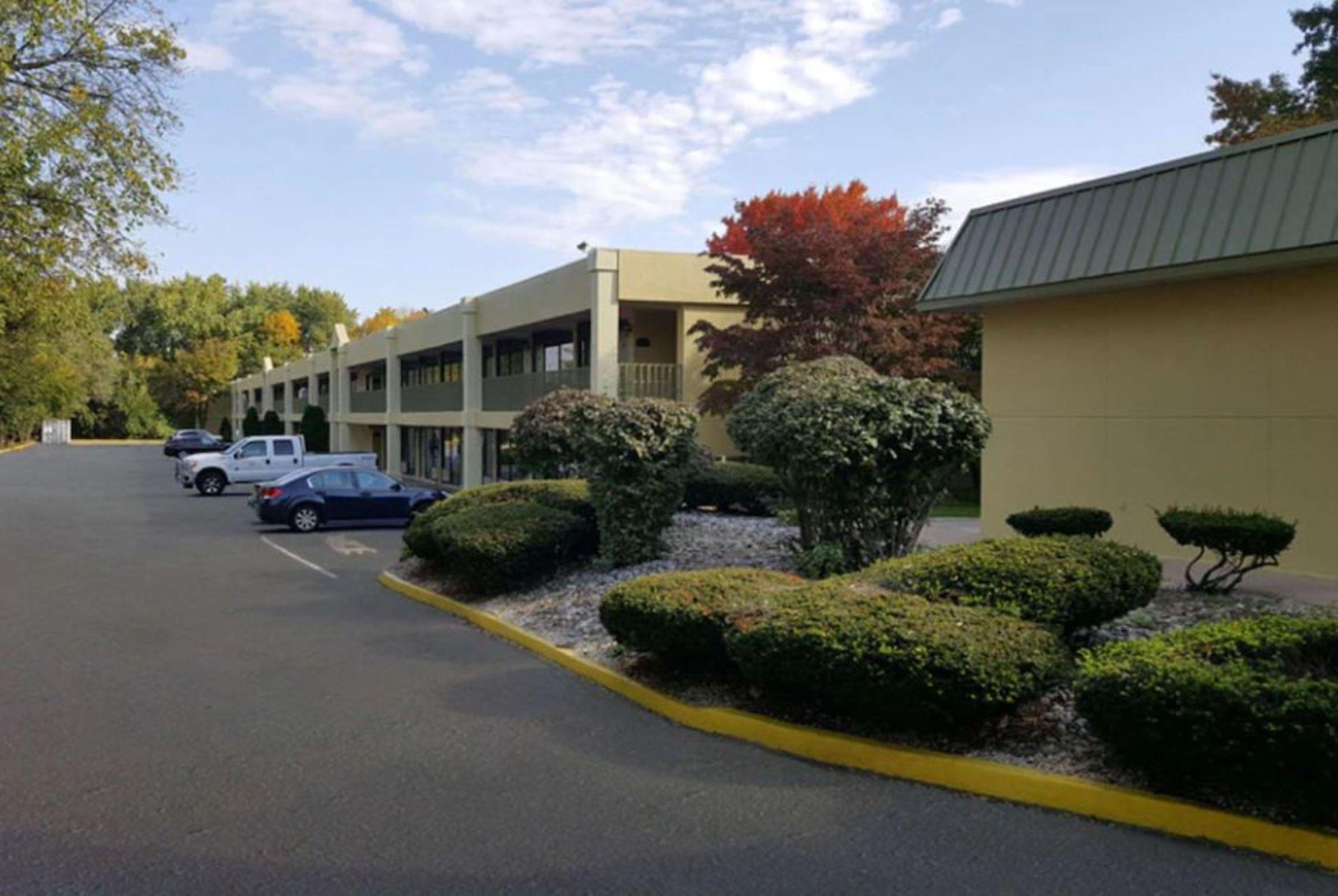 Days Inn By Wyndham Pottstown Exterior photo