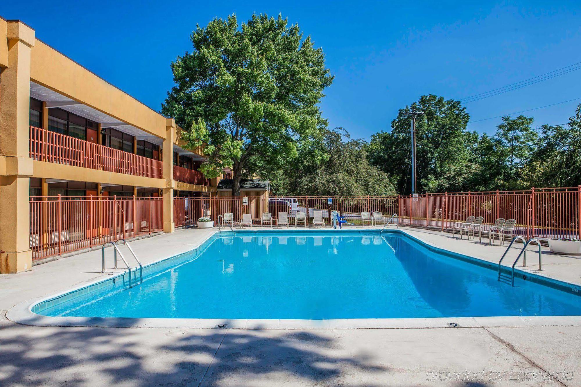 Days Inn By Wyndham Pottstown Exterior photo