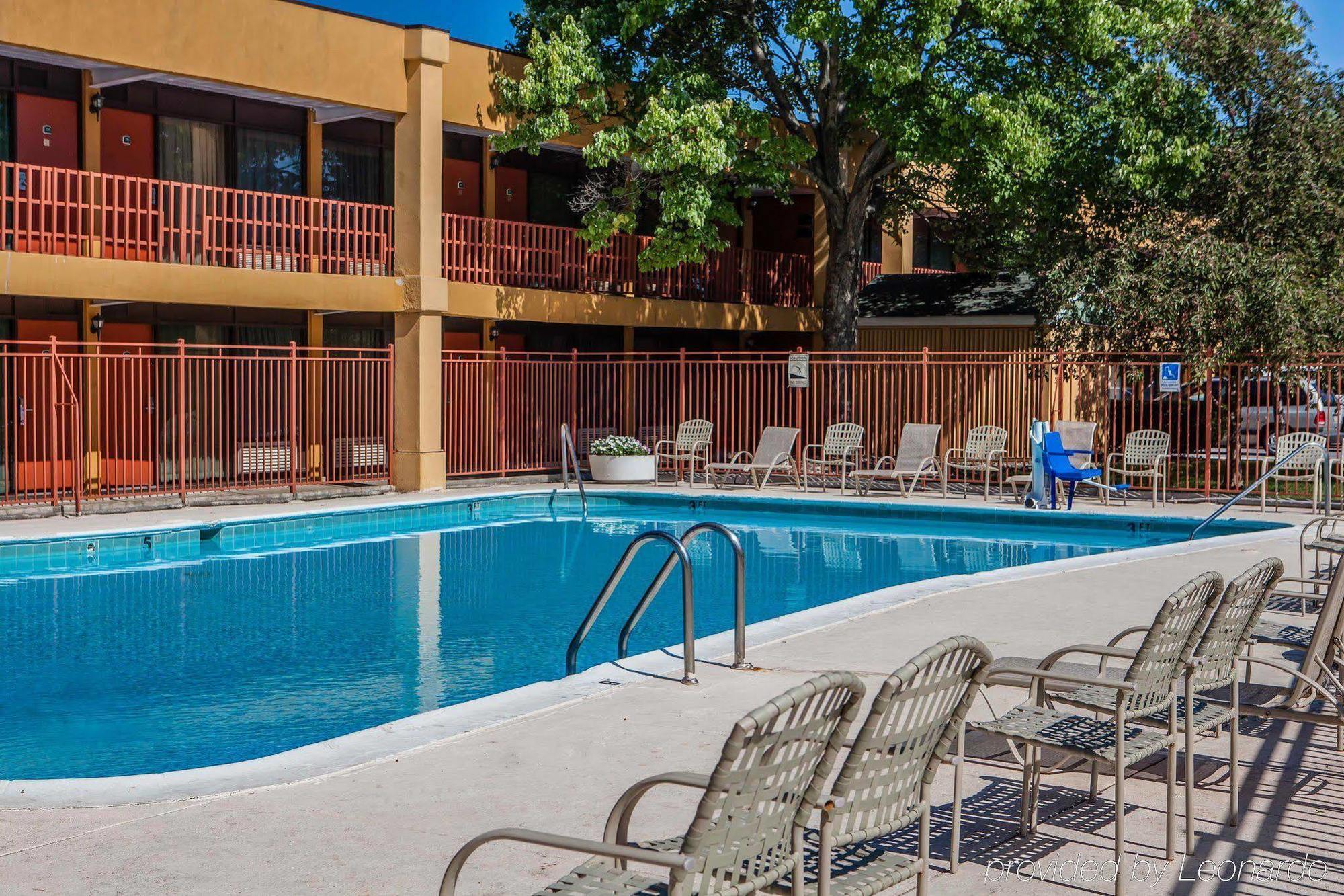Days Inn By Wyndham Pottstown Exterior photo